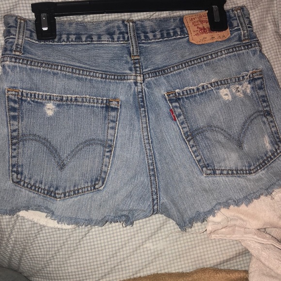 urban renewal levi's shorts